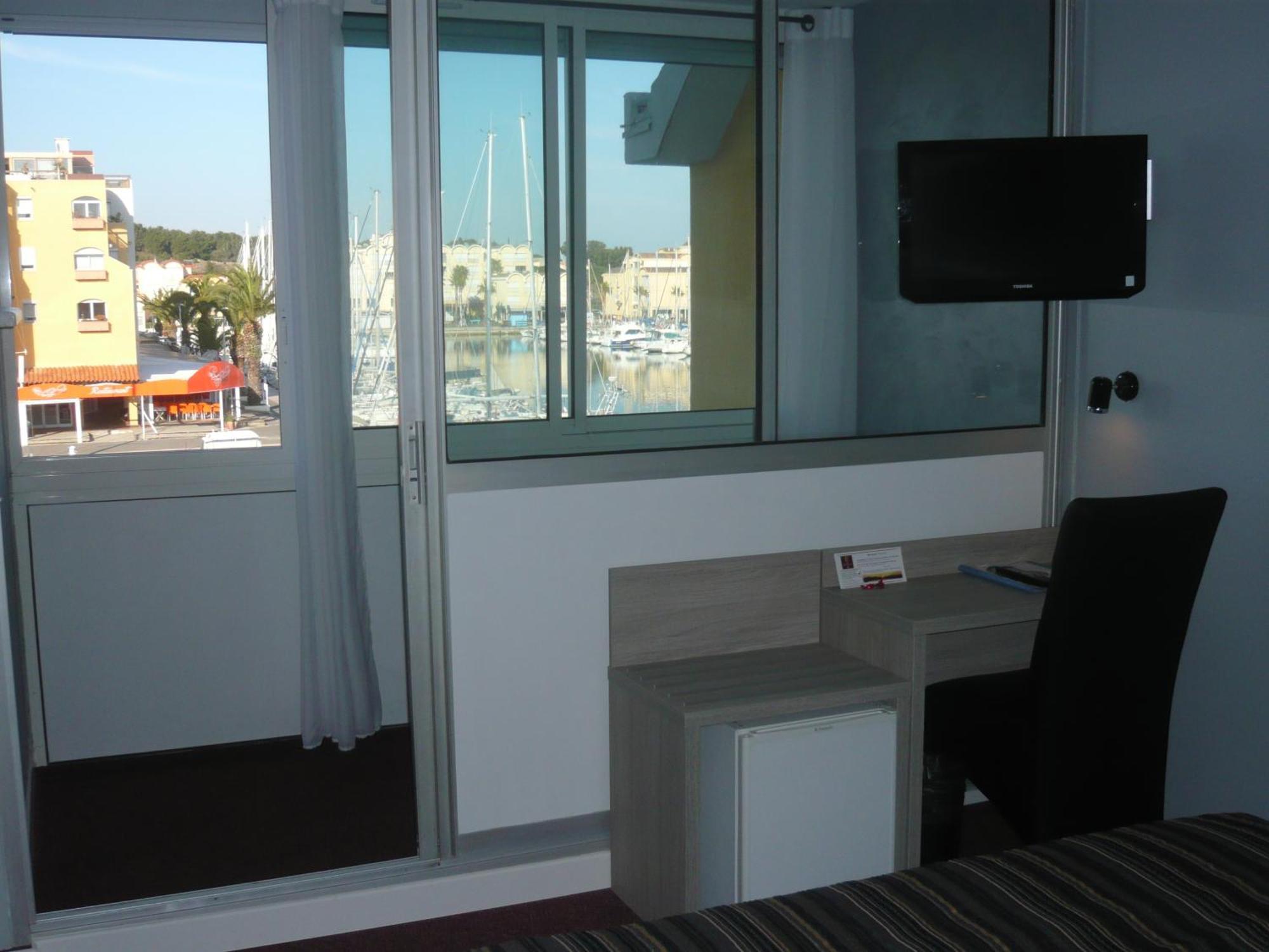 Hotel Port Beach Gruissan Rom bilde